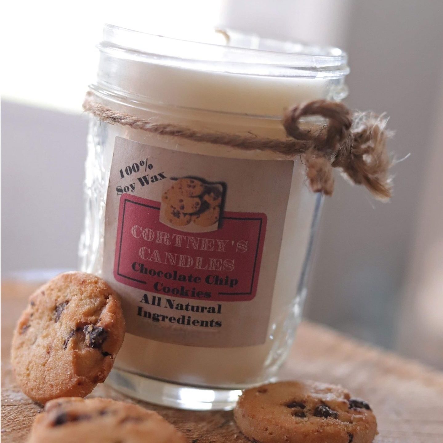 8 oz single wick candle, chocolate chip cookies